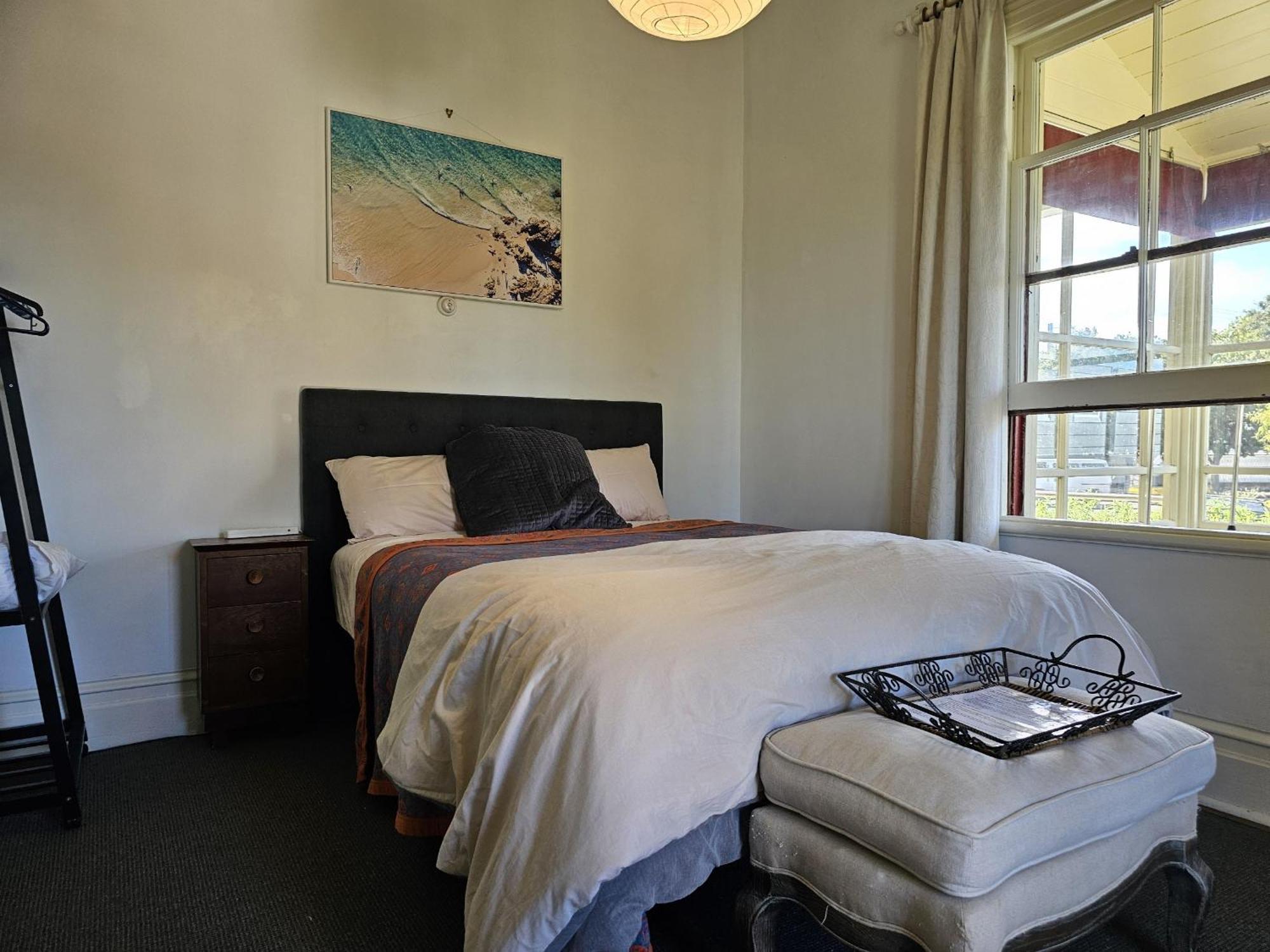 Brony'S Beachfront-Short And Long Term Stays Porirua Buitenkant foto