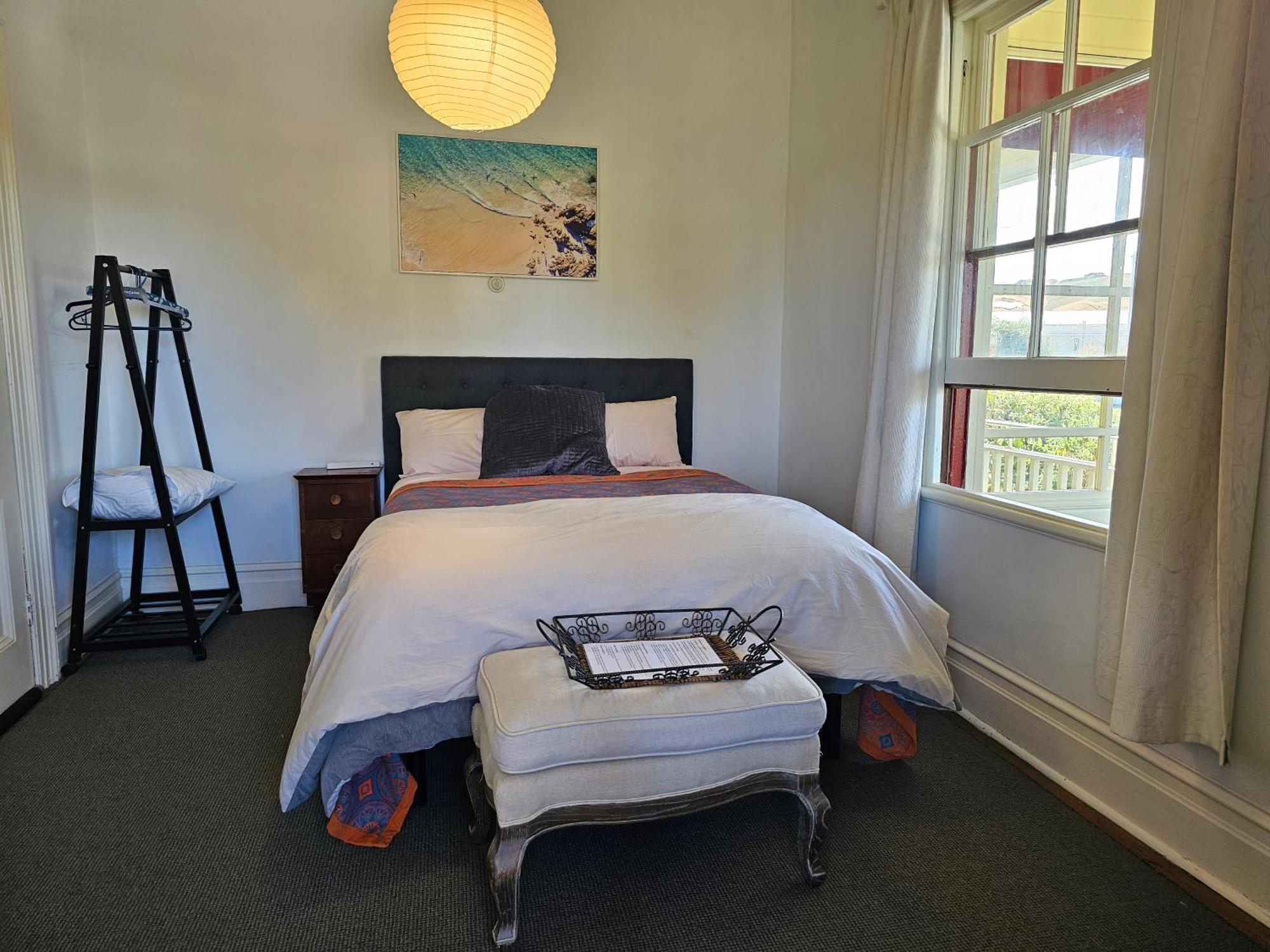 Brony'S Beachfront-Short And Long Term Stays Porirua Buitenkant foto